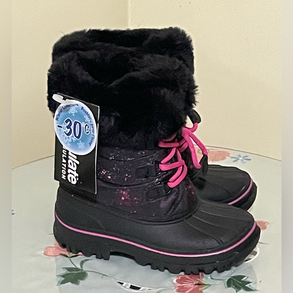 🌸 NEW Black and Pink Winter Boots Girls Size 11